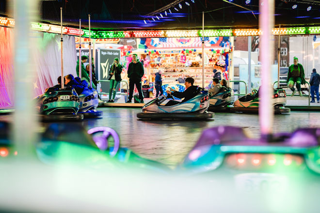 Rasanter Fahrspaß auf der Bochumer Osterkirmes: Der Autoscooter ist ein absoluter Kult-Klassiker für Jung und Alt.