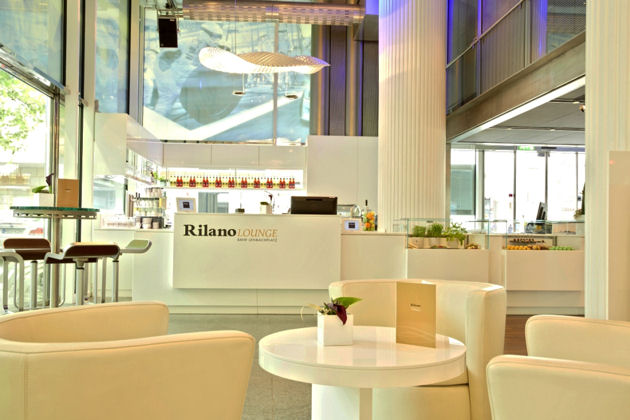 Impressionen von der Rilano Lounge, wo zum Münchner Oktoberfest wieder das Weißwurstfrühstück steigt.