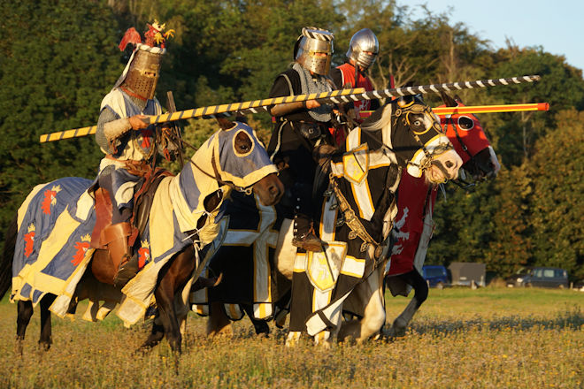 Herzlich Willkommen zum Oster-Ritterfest auf der Zitadelle Spandau 2025!