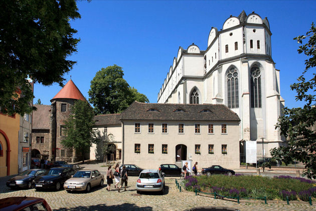 Der Dom von Halle (Saale). Die ursprünglich schlichte Dominikanerkirche gestaltete Kardinal Albrecht zu seinem Stiftsdom um.