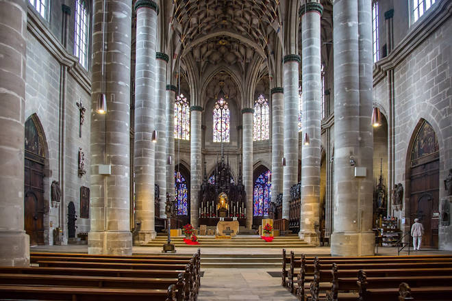 Blick in das Heilig-Kreuz-Münster in Schwäbisch Gmünd