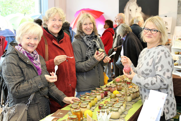 Am 6. Und 7. Oktober 2018 findet der alljährliche Herbstmarkt auf Schloss Eulenbroich statt.